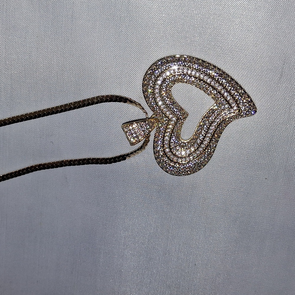 Goldtone Heart shaped necklace